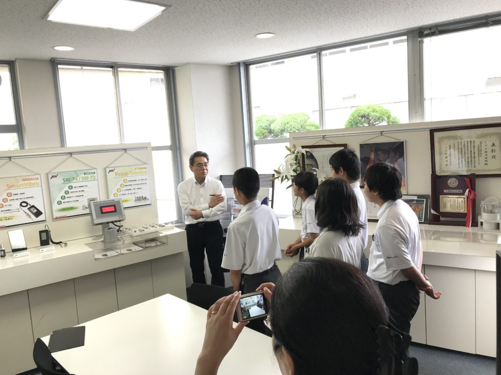 歌島中学校・大阪市西淀川区役所の皆様が会社見学にお越しになりました